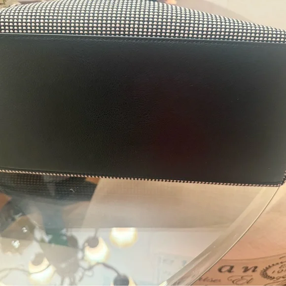 Kate Spade Black and White Floral Tote - Picture 5 of 5